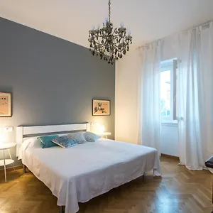  Appartamento The Rent - Viale Corsica Italia